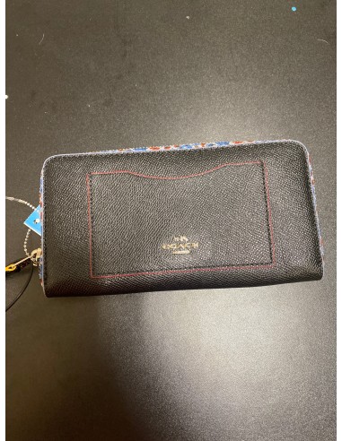 Wallet Designer By Coach  Size: Medium une grave pollution 